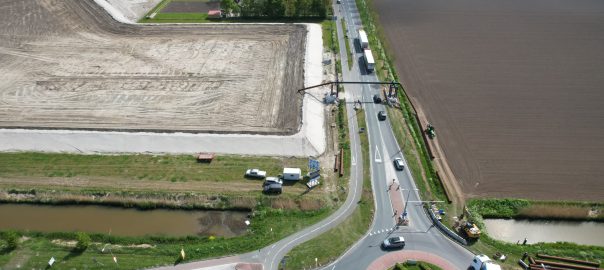 Luchtfoto zanddepot en overkluizing persleiding