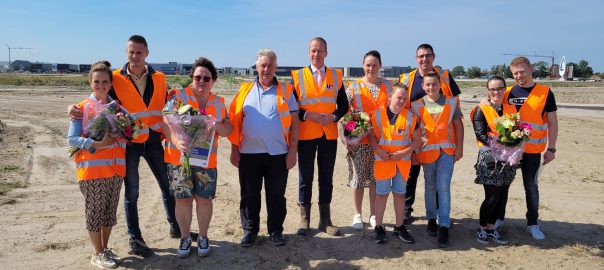 Ondertekening eerste koopovereenkomst kavels Zeeheldenwijk